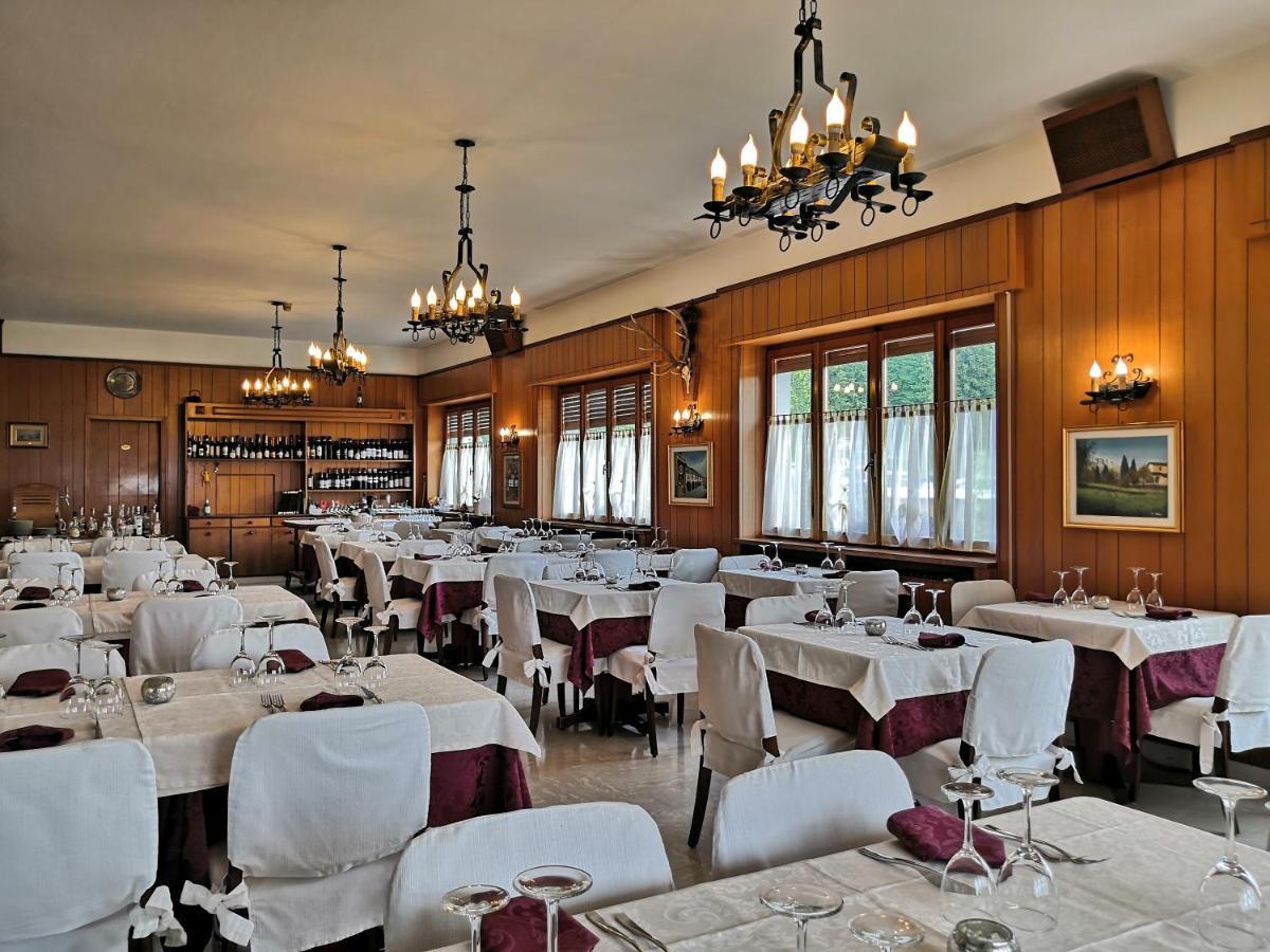 Albergo Ristorante Scanapa كاستوني ديلا بريسولانا المظهر الخارجي الصورة