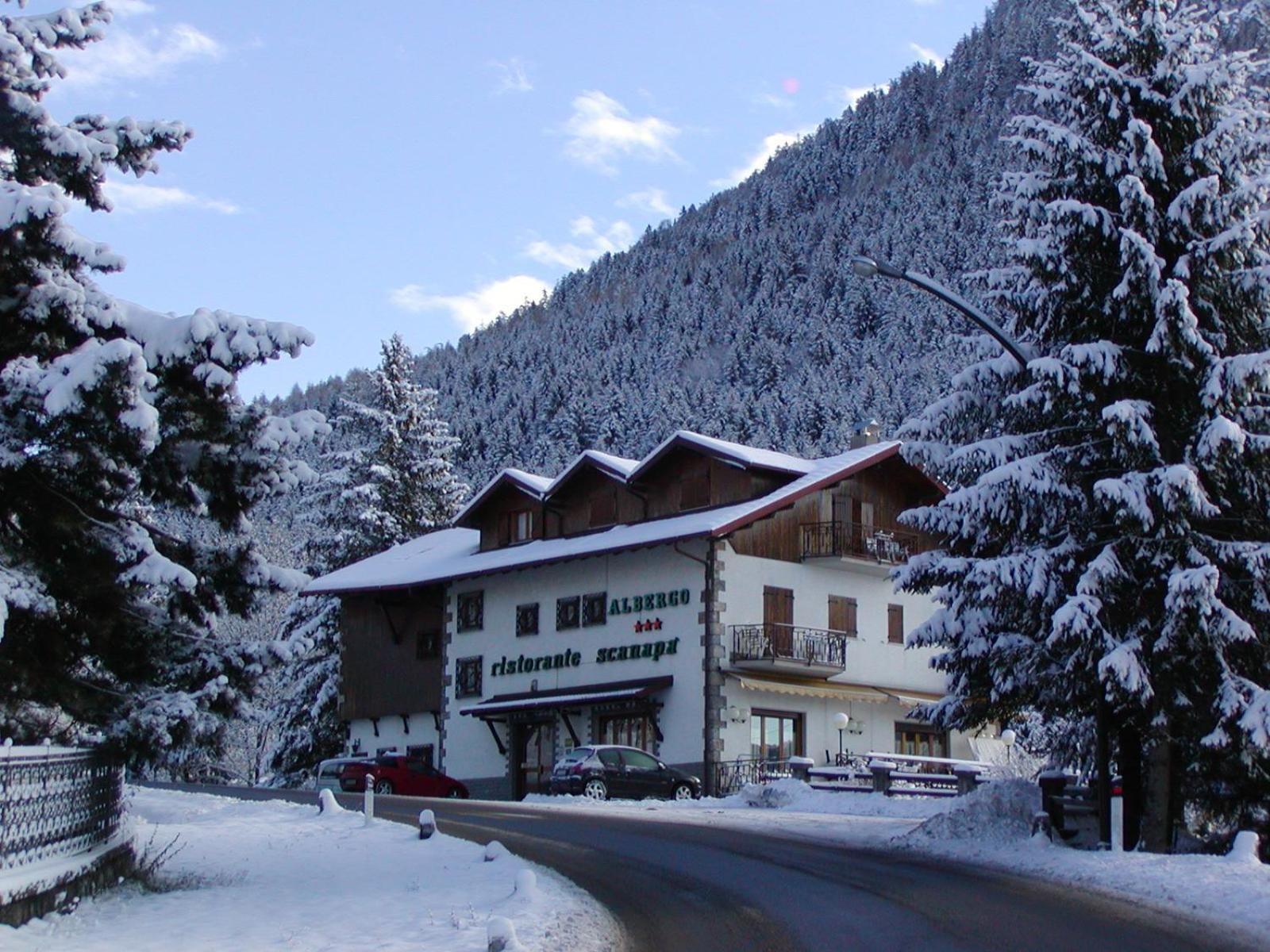 Albergo Ristorante Scanapa كاستوني ديلا بريسولانا المظهر الخارجي الصورة
