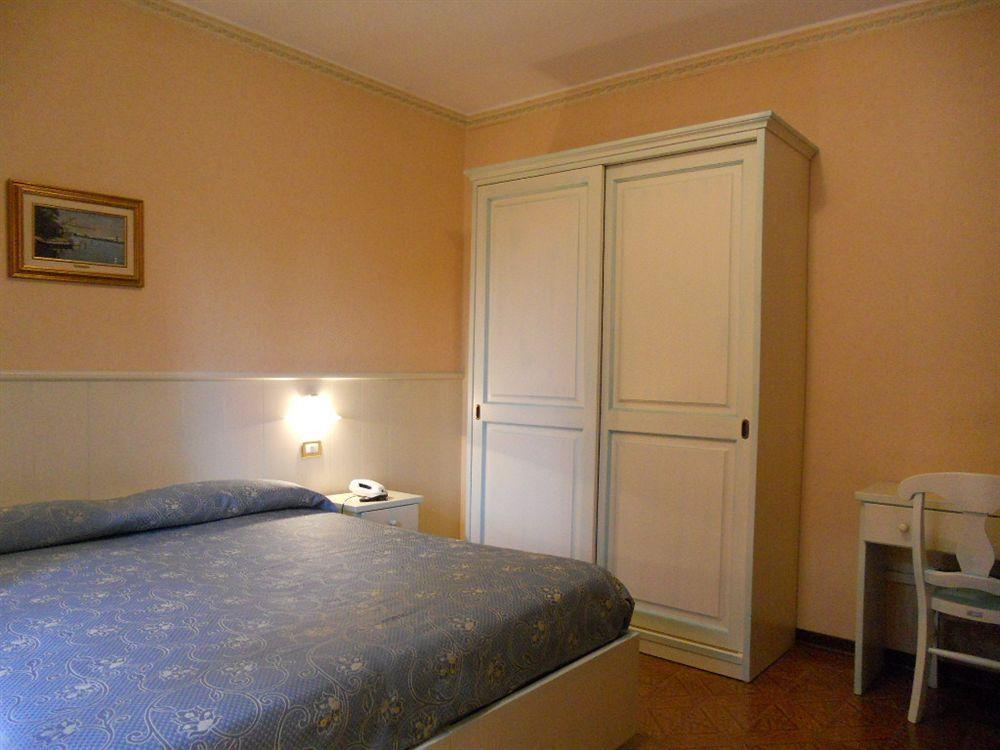 Albergo Ristorante Scanapa كاستوني ديلا بريسولانا المظهر الخارجي الصورة